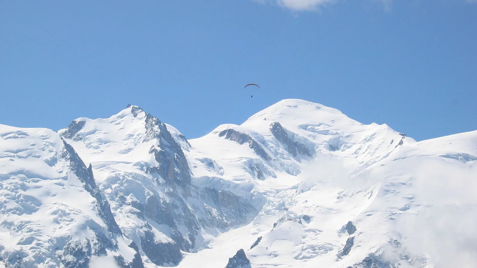 Le mont Blanc vu depuis le Brévent, au-dessus de Chamonix.
